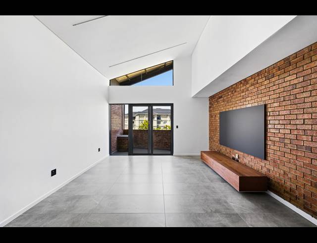 2 BEDROOM APARTMENT FOR SALE IN BROADACRES